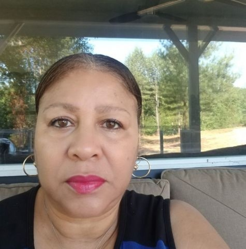Meet your Posher, Denise